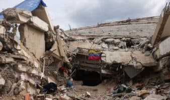 Suman 3 mil 899 los muertos tras terremotos en Venezuela