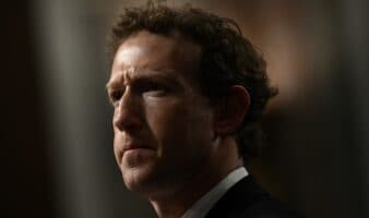 Zuckerberg pide menos barreras para la IA de código abierto