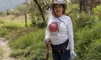 Atacan a balazos a buscadora en Culiacán