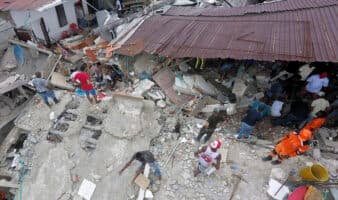 'Estamos en la calle': desesperación en el Chocó, epicentro del mortífero terremoto en Colombia