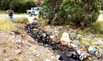 Derrama pipa 12 mil litros de ácido sulfúrico en Sonora