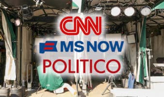 Gobierno de Trump defiende ante tribunal veto a medios por seguridad nacional