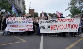 Hasta 500 institutos cerrarán este lunes en Francia por las protestas estudiantiles