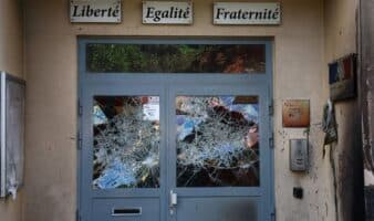 La amputación de la mano de un menor tiñe nueva jornada de protestas de liceos en Francia
