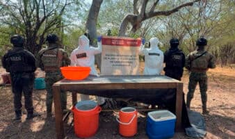 Aseguran 100 kilos de metanfetamina tras localizar laboratorio clandestino en Culiacán
